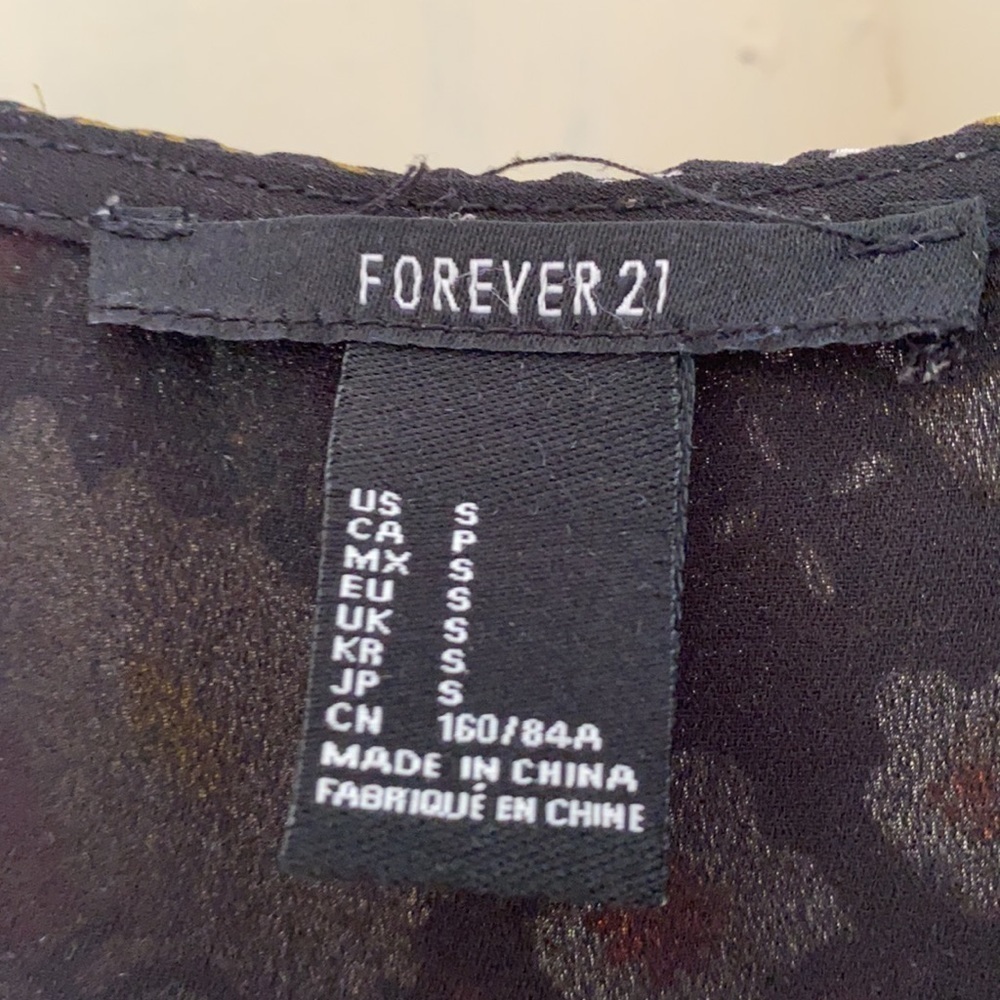 Forever21 - Picture 4 of 5